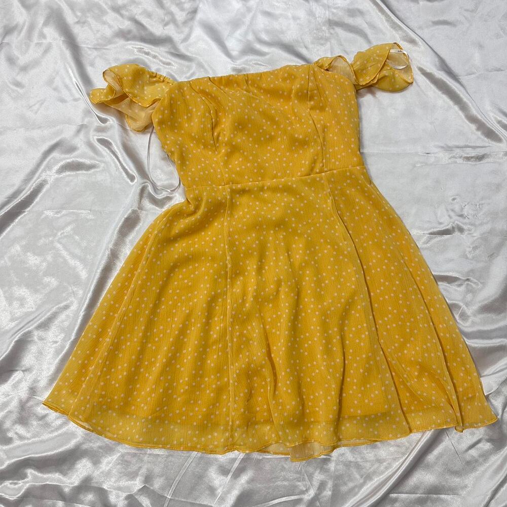 Yellow and white polka dot